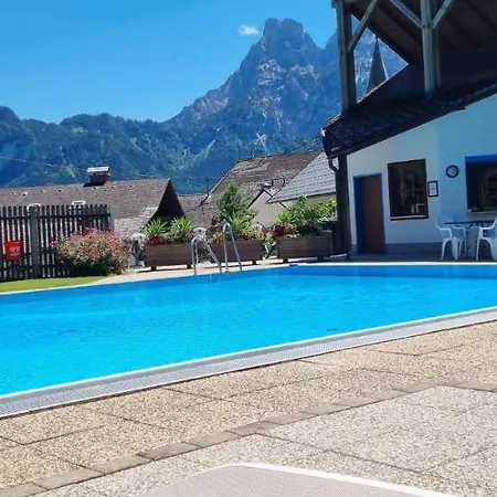 Affittacamere Xeis Nest 3*