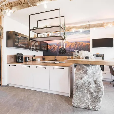 Affittacamere Xeis Nest 3*