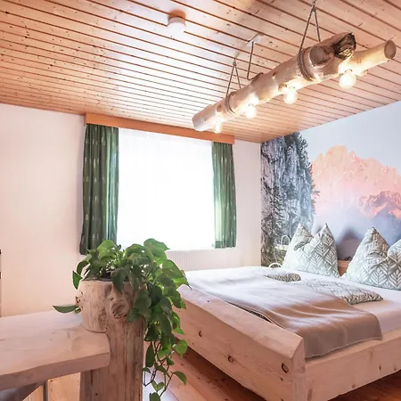 Penzion Xeis Nest 3*