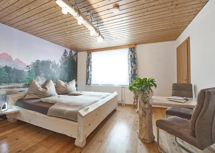 بيت ضيافة Xeis Nest