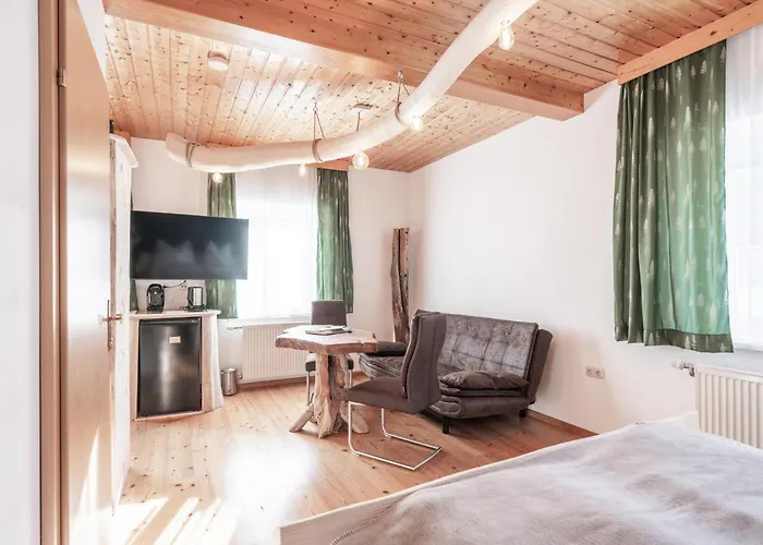 Gasthof Xeis Nest 3*